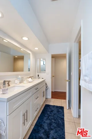 $899,999 | 14521 Benefit Street, Unit 207, Sherman Oaks, CA 91403