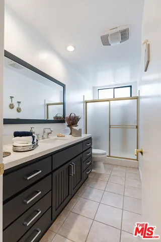 $899,999 | 14521 Benefit Street, Unit 207, Sherman Oaks, CA 91403