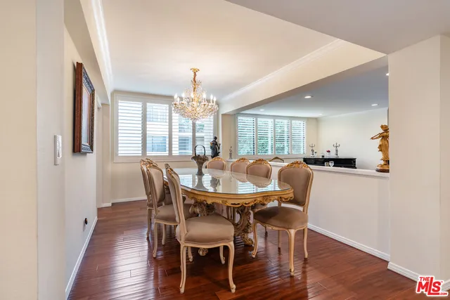 $899,999 | 14521 Benefit Street, Unit 207, Sherman Oaks, CA 91403