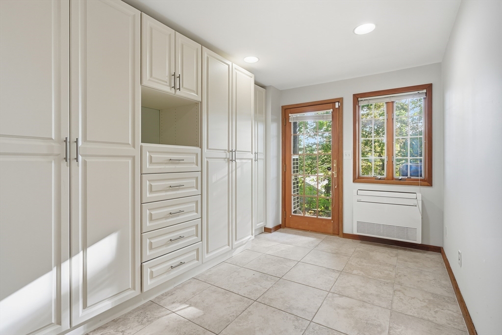 184 Rawson Road, Unit 184 Brookline, MA 02445 - Photo 24 of 27