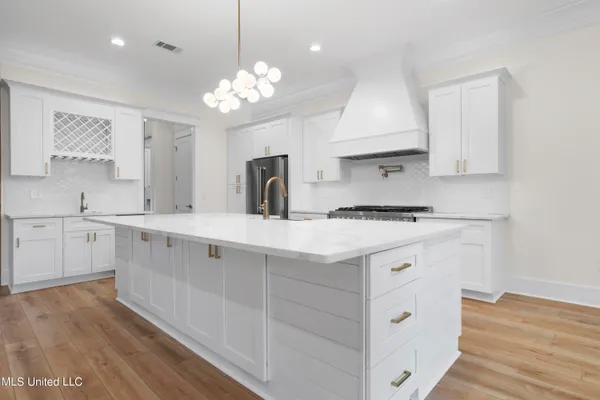 $1,295,000 | 1180 Iola Road, Ocean Springs, MS 39564