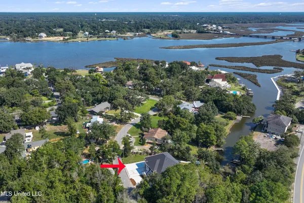 $1,295,000 | 1180 Iola Road, Ocean Springs, MS 39564