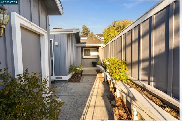 $1,225,000 | 1942 Rancho Verde Circle East, Danville, CA 94526