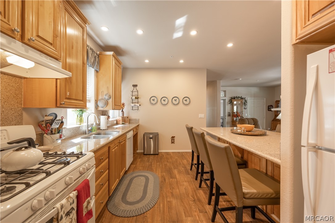 775 Riverside Avenue Sugarloaf, CA 92386 - Photo 16 of 35 Gallery Image 16