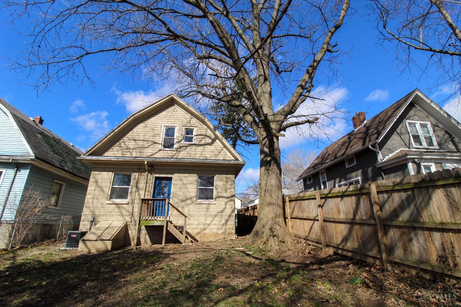 3135 Mapleleaf Avenue Cincinnati, OH 45213 - Photo 29 of 31