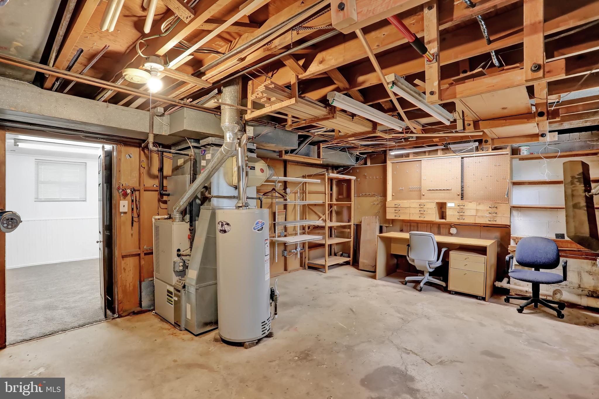 5305 Dew Garth Baltimore, MD 21206 - Photo 38 of 53