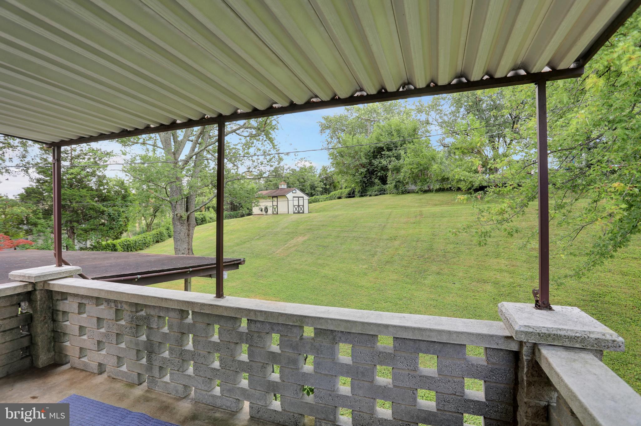 5305 Dew Garth Baltimore, MD 21206 - Photo 39 of 53