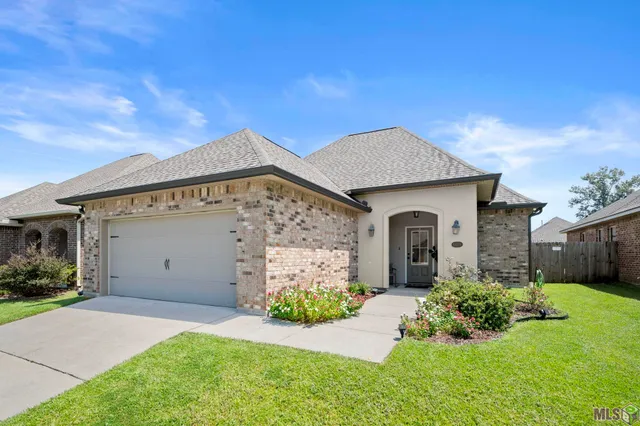 $335,000 | 6429 Blue Rose Dr., Baton Rouge, LA 70817