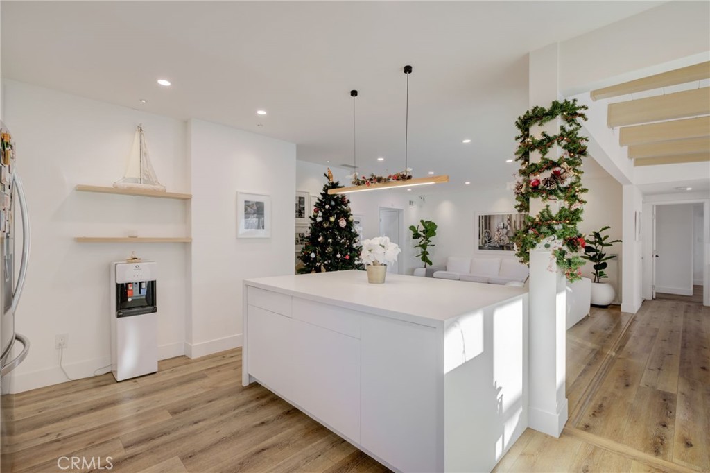 8161 Encino Avenue Northridge, CA 91325 - Photo 37 of 72 a view of living room with furniture and a potted plant