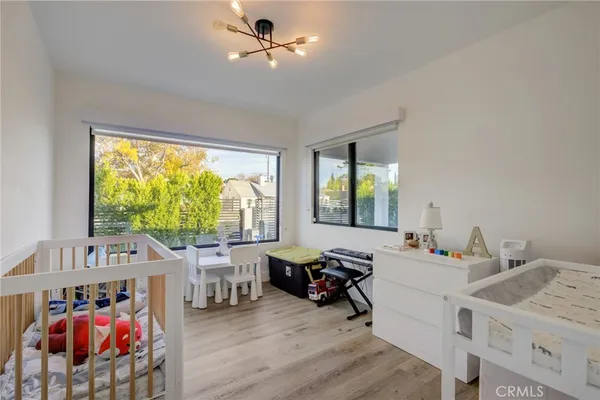 $8,000 | 8161 Encino Avenue, Northridge, CA 91325