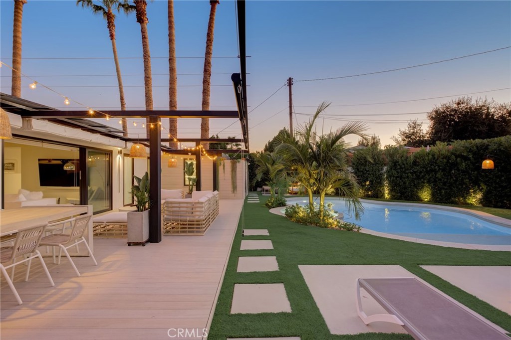 8161 Encino Avenue Northridge, CA 91325 - Photo 68 of 72