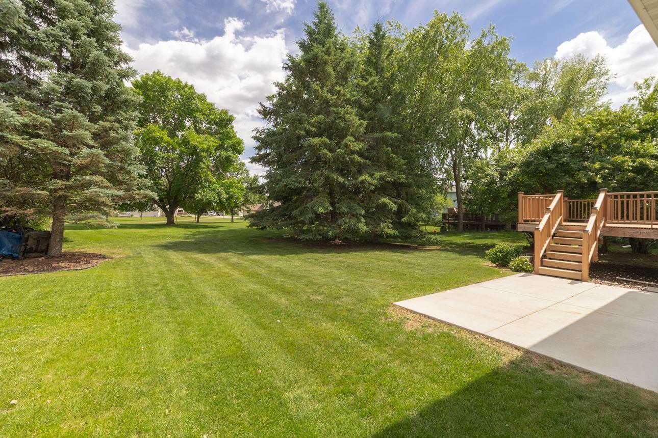 4693 Heather Ridge Road North St. Paul, MN 55128 - Photo 28 of 39