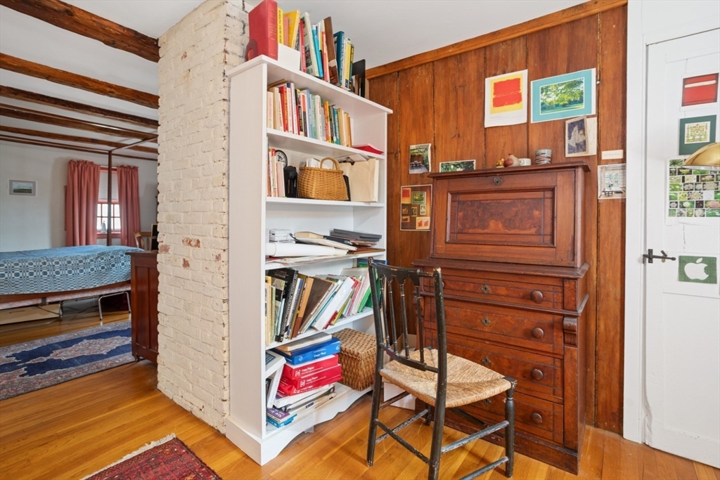 16 Pine Street Gloucester, MA 01930 - Photo 24 of 42 a view of a entryway with furniture