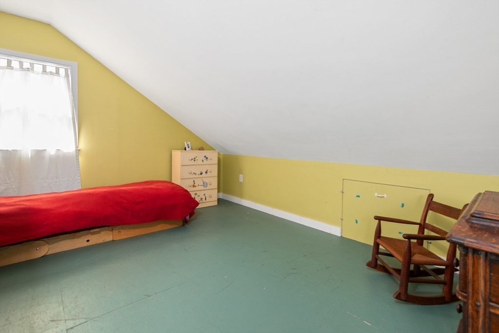 16 Pine Street Gloucester, MA 01930 - Photo 34 of 42 a view of a room with chairs