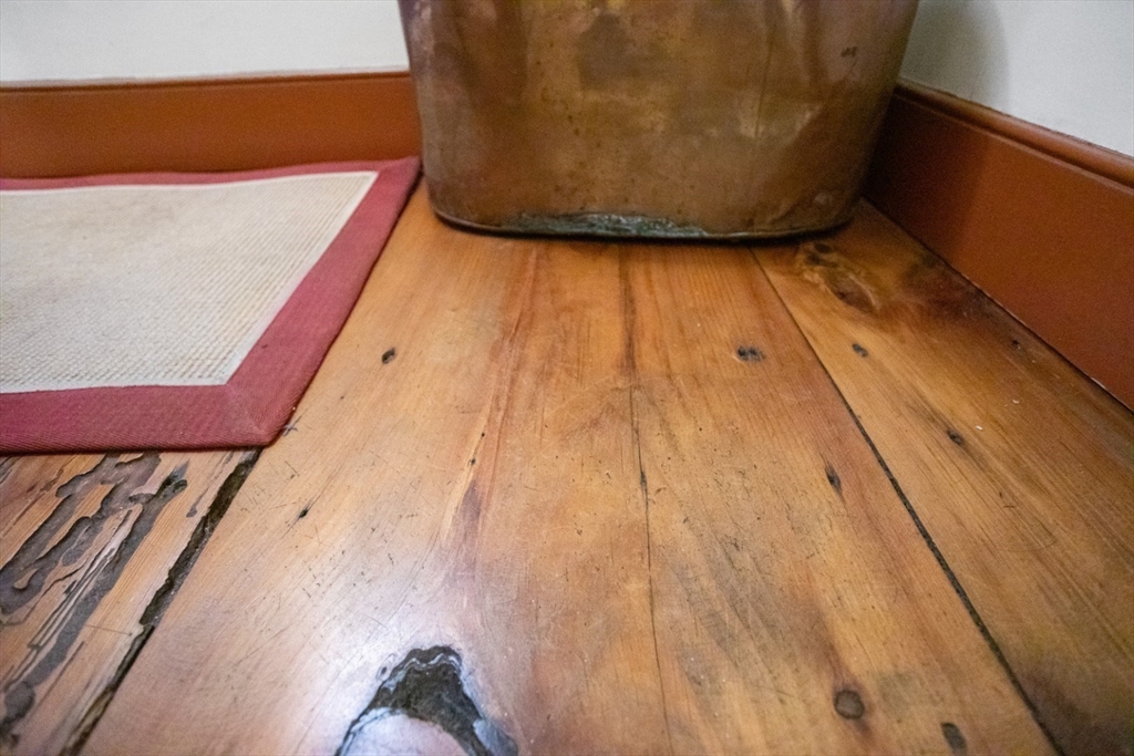 16 Pine Street Gloucester, MA 01930 - Photo 8 of 42 a view of wooden floor