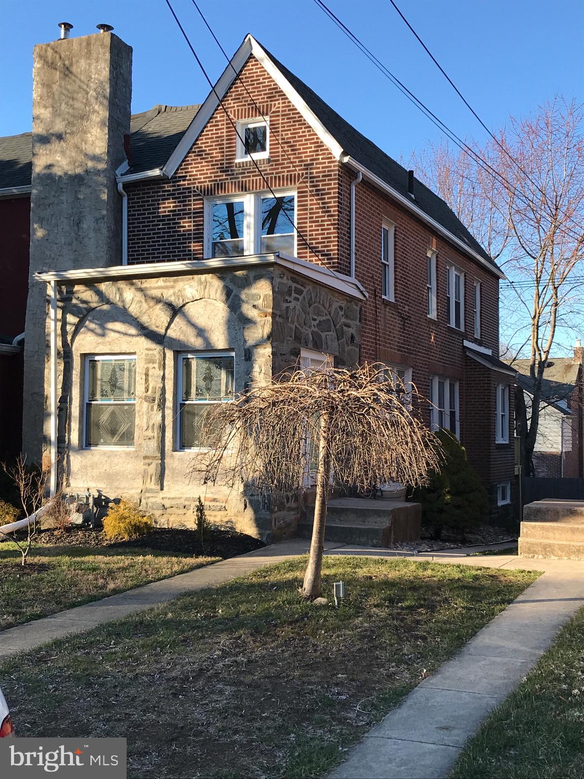 33 Wayne Avenue Springfield, PA 19064 - Photo 3 of 27 Front of House faces West