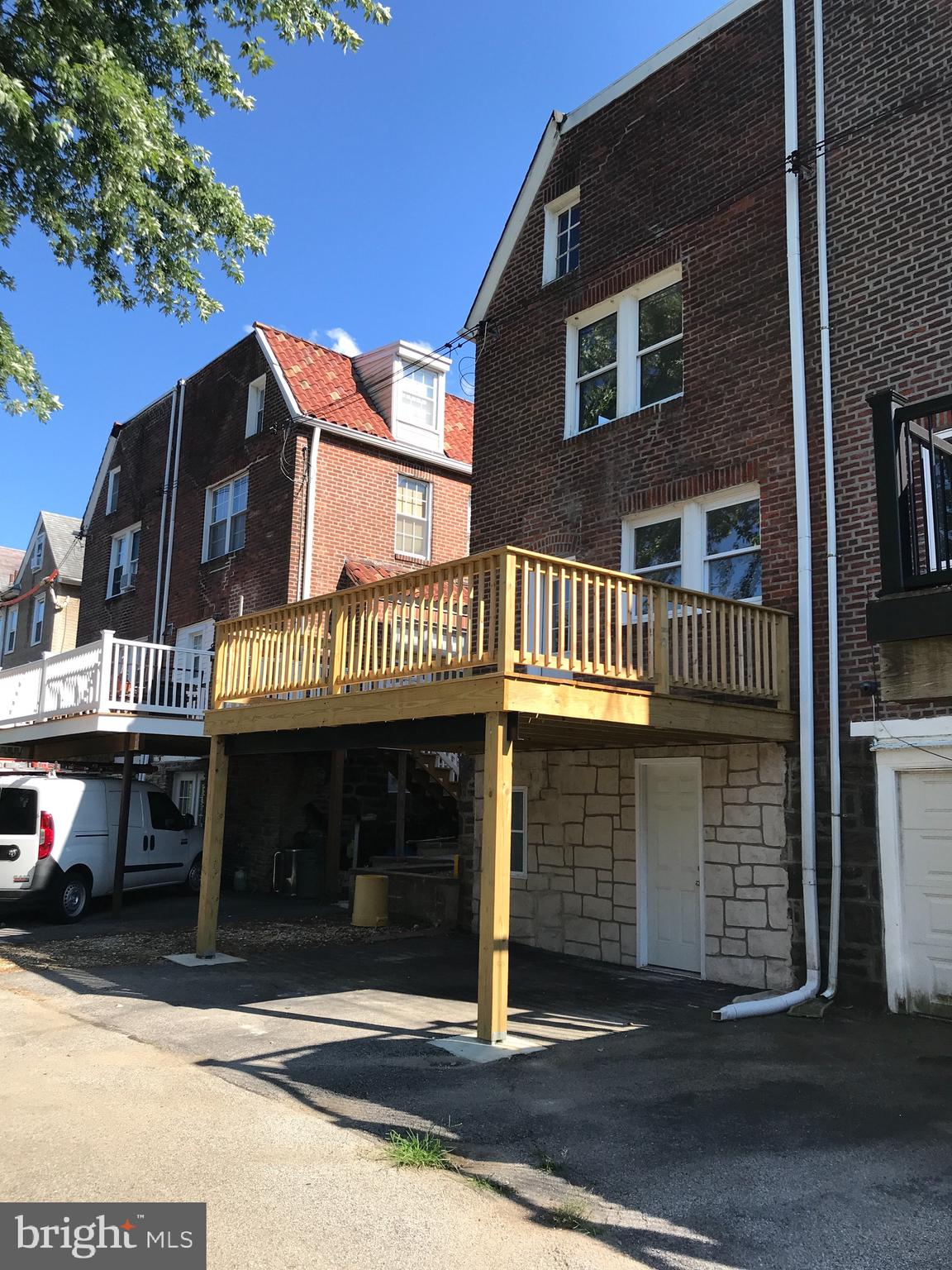 33 Wayne Avenue Springfield, PA 19064 - Photo 4 of 27 New Deck,