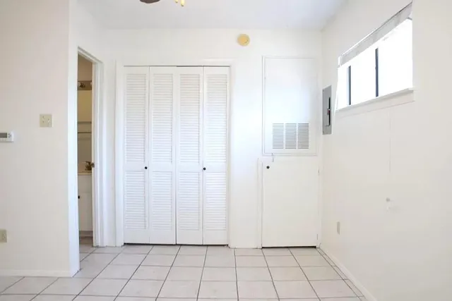 $995 | 4701 Red River Street, Unit 302, Austin, TX 78751