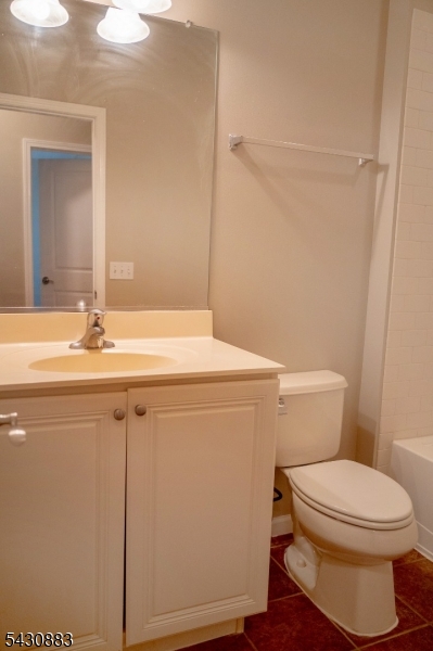 804 River Place Butler, NJ 07405 - Photo 24 of 32