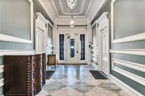 $2,750,000 | 453 Angell Street, Providence, RI 02906