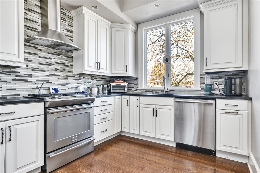 453 Angell Street Providence, RI 02906 - Photo 32 of 49