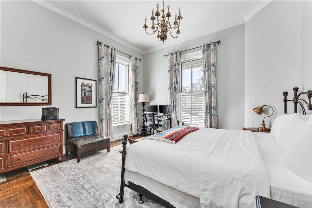 453 Angell Street Providence, RI 02906 - Photo 7 of 49