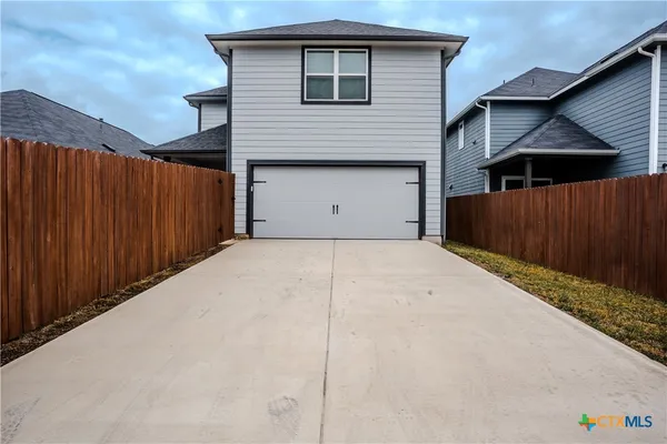 $2,200 | 141 Everglades Drive, Kyle, TX 78640