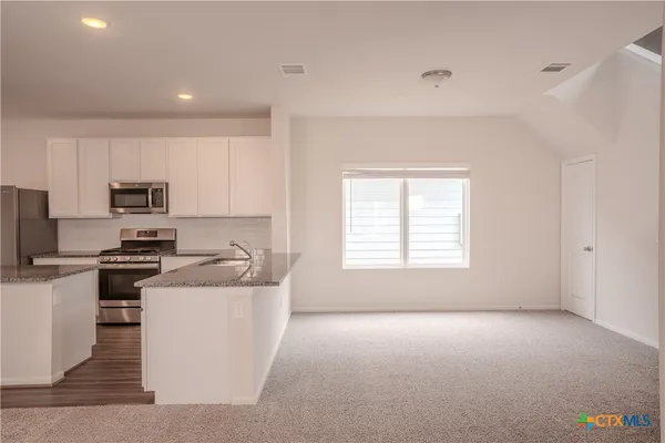 $2,200 | 141 Everglades Drive, Kyle, TX 78640