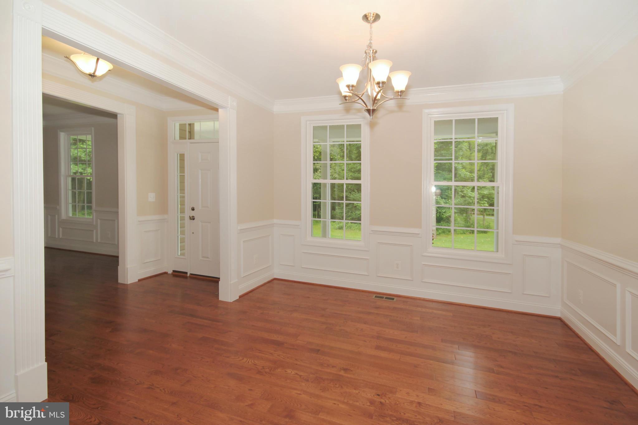 9421 Rogues Road Midland, VA 22728 - Photo 5 of 30 Dining Room