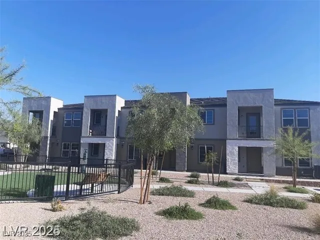 $2,050 | 8025 Krautrock Avenue, Las Vegas, NV 89113