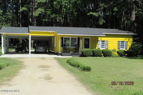 $149,000 | 584 North 3rd Street, St. Pauls, NC 28384