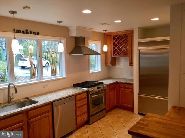 7005 Kenleigh Road Baltimore, MD 21212 - Photo 5 of 29 Kitchen