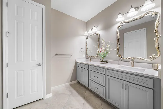 a view of a hallway with closet area