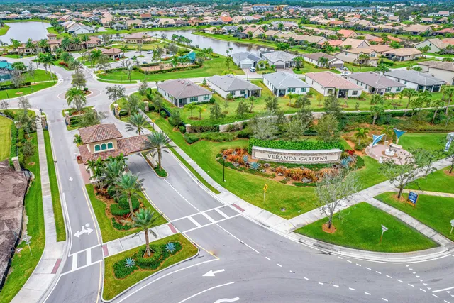 $499,000 | 194 Southeast Courances Drive, Port St. Lucie, FL 34984