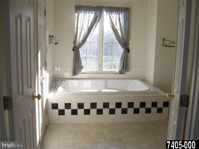 125 Ridgewood Drive Hanover, PA 17331 - Photo 12 of 16