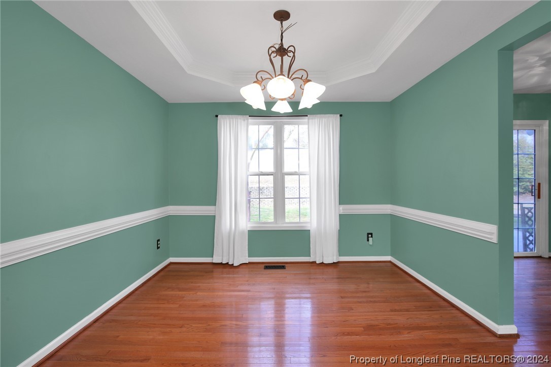 5808 Spreading Branch Road Hope Mills, NC 28348 - Photo 10 of 35 a view of a room with window front door