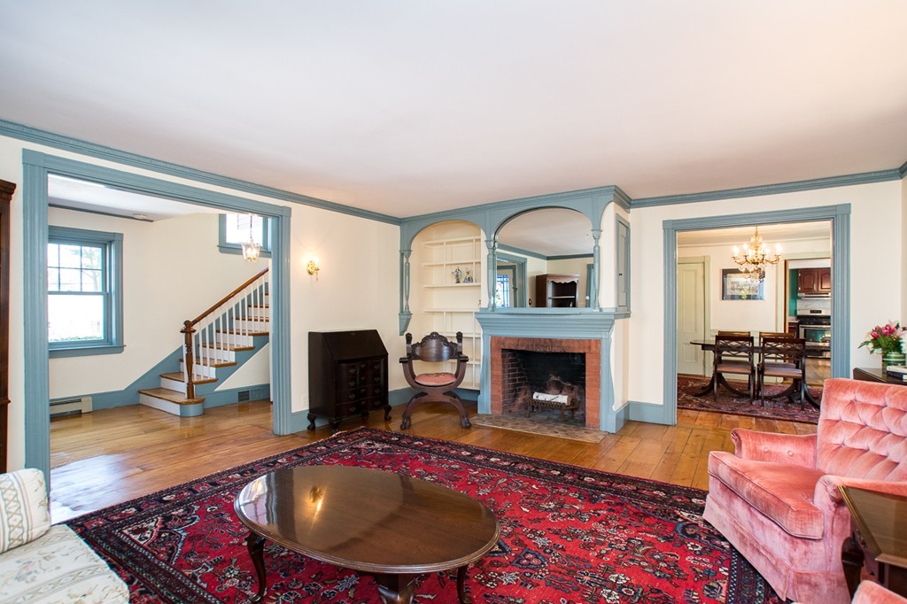 57 Magnolia Road Milton, MA 02186 - Photo 6 of 24