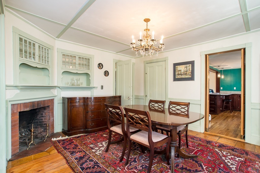 57 Magnolia Road Milton, MA 02186 - Photo 8 of 24