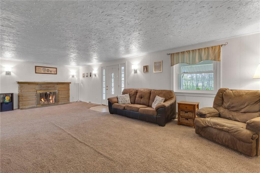 504 Chapel Road Aliquippa, PA 15001 - Photo 3 of 24 Gallery Image 3