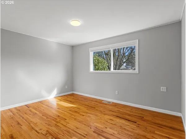 $500,000 | 16552 Southeast Woodward Street, Portland, OR 97236