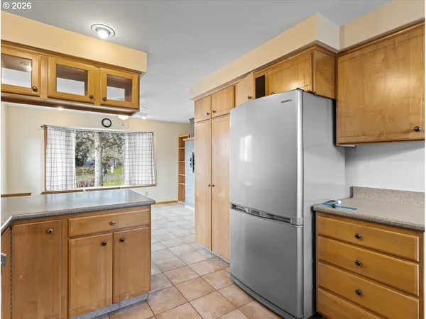 $500,000 | 16552 Southeast Woodward Street, Portland, OR 97236