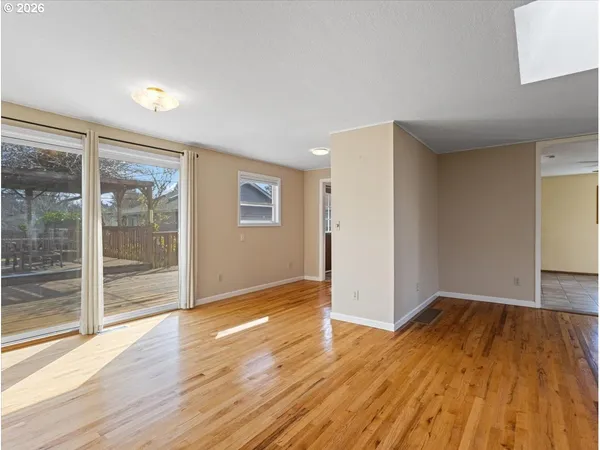 $500,000 | 16552 Southeast Woodward Street, Portland, OR 97236