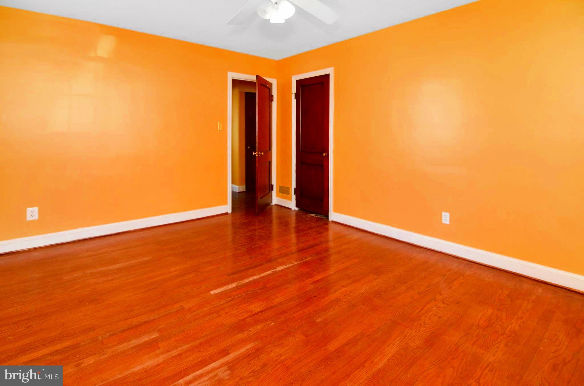 6409 Woodley Road Clinton, MD 20735 - Photo 13 of 30