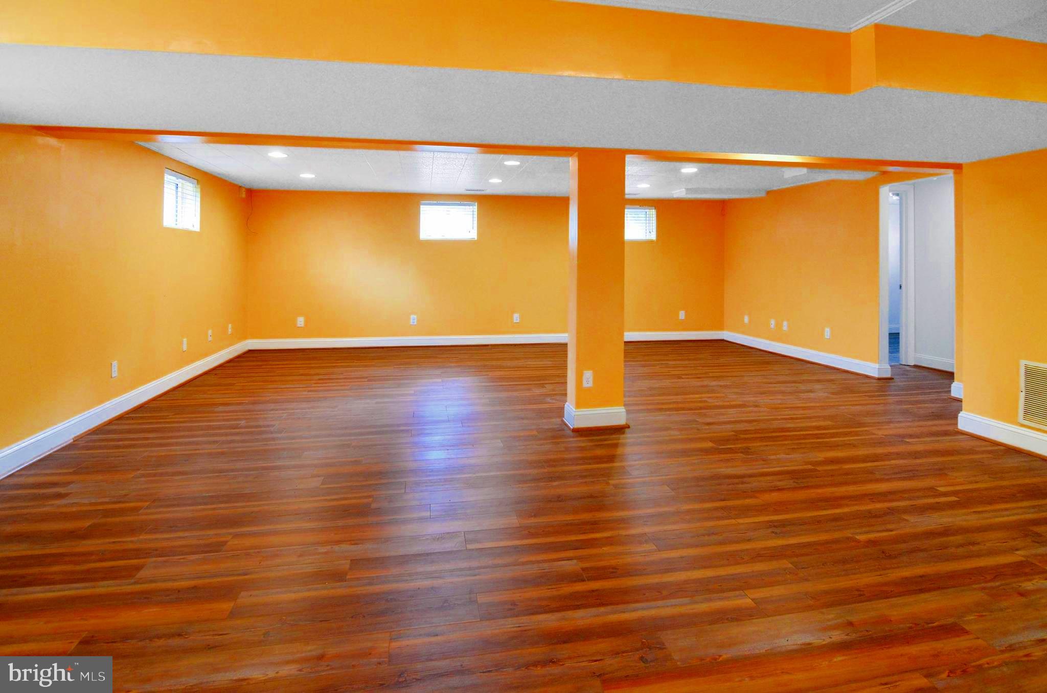 6409 Woodley Road Clinton, MD 20735 - Photo 23 of 30