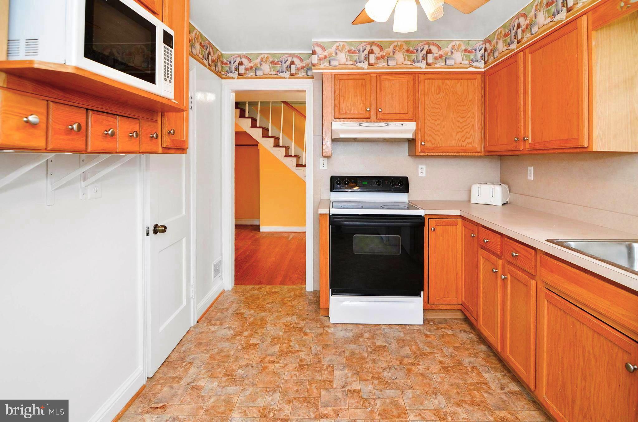 6409 Woodley Road Clinton, MD 20735 - Photo 10 of 30