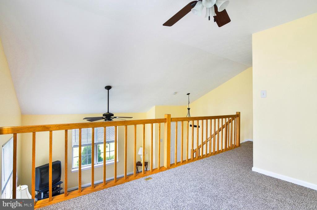 9029 Fieldchat Road Baltimore, MD 21236 - Photo 16 of 30 Loft