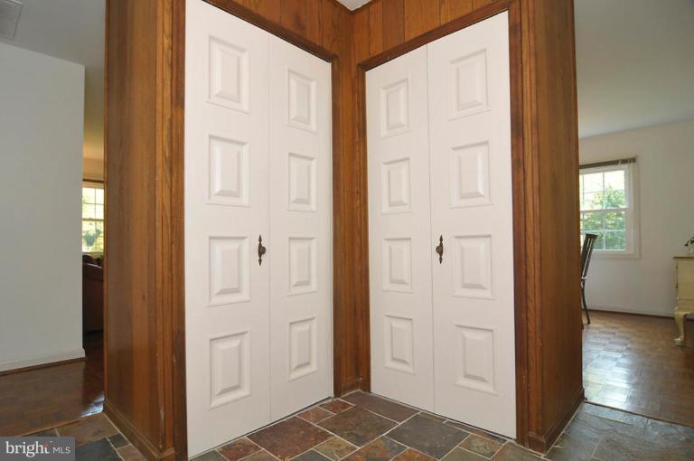 Entrance / Foyer