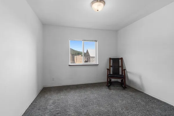 $930,000 | 38521 Tekoa Idaho Road, Unit 39204 COVE RD, Tekoa, WA 99033