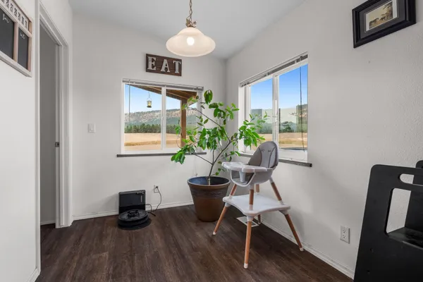 $930,000 | 38521 Tekoa Idaho Road, Unit 39204 COVE RD, Tekoa, WA 99033