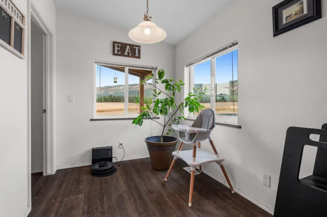 $950,000 | 38521 Tekoa Idaho Road, Unit 39204 COVE RD, Tekoa, WA 99033